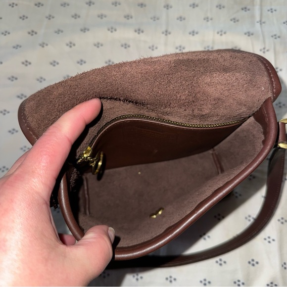 Coach 9076 Vintage 1990's Companion Flap Milk Chocolate Brown Leather Crossbody - Picture 8 of 13